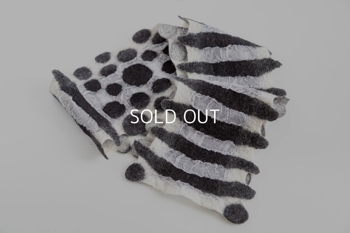 画像2: ドット&ストライプ マフラー（黒白） (2)