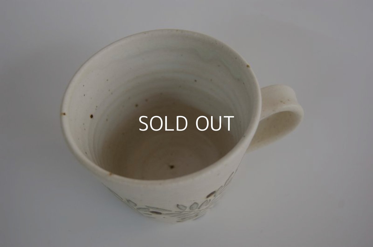 画像2: 赤い実のマグ (2)