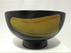 画像1: 漆絵椀(黒)-黄色パプリカ (1)