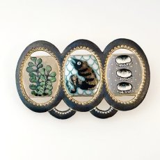 画像1: ３連フレームウツボ (1)