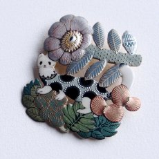 画像1: オコジョと花 (1)