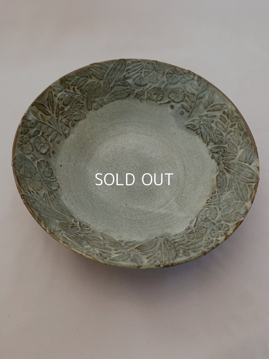 画像1: リーフ文青い鉢 (1)