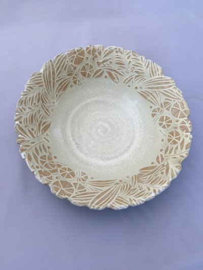 画像2: バニラ輪花鉢(リーフ)