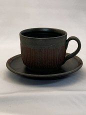 画像1: 黒と赤のカップ＆ソーサー (1)