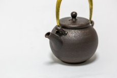 画像3: 金属手　茶壺 (3)