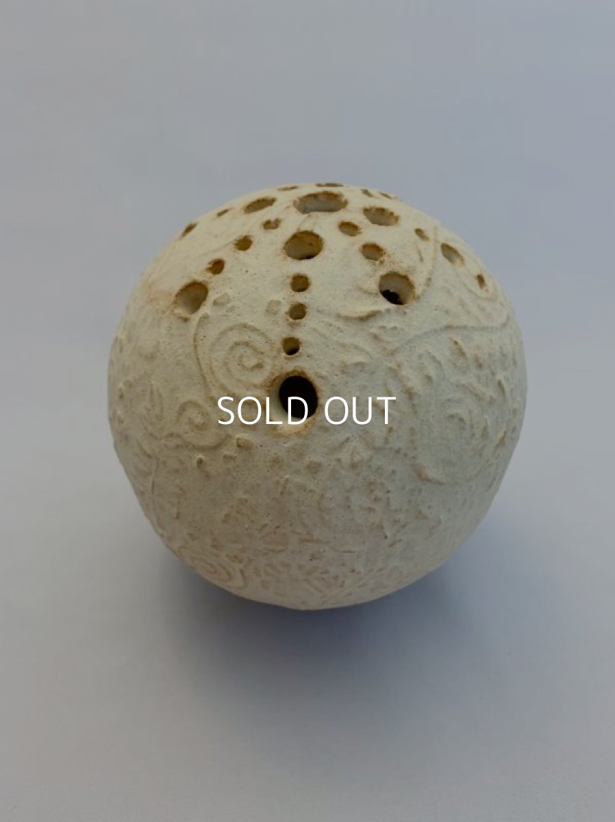 画像2: 球・花差し（還元焼成 マット釉） (2)